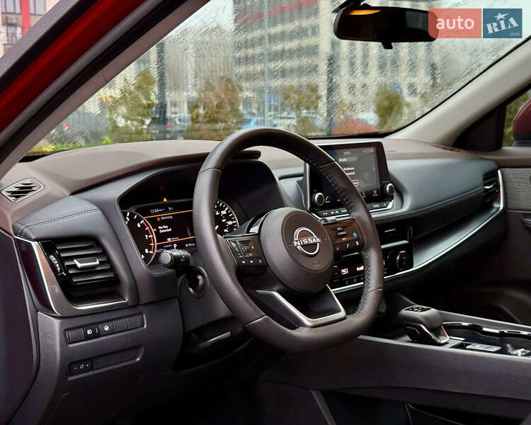 Внедорожник / Кроссовер Nissan Rogue 2022 в Киеве