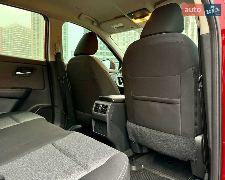 Внедорожник / Кроссовер Nissan Rogue 2022 в Киеве