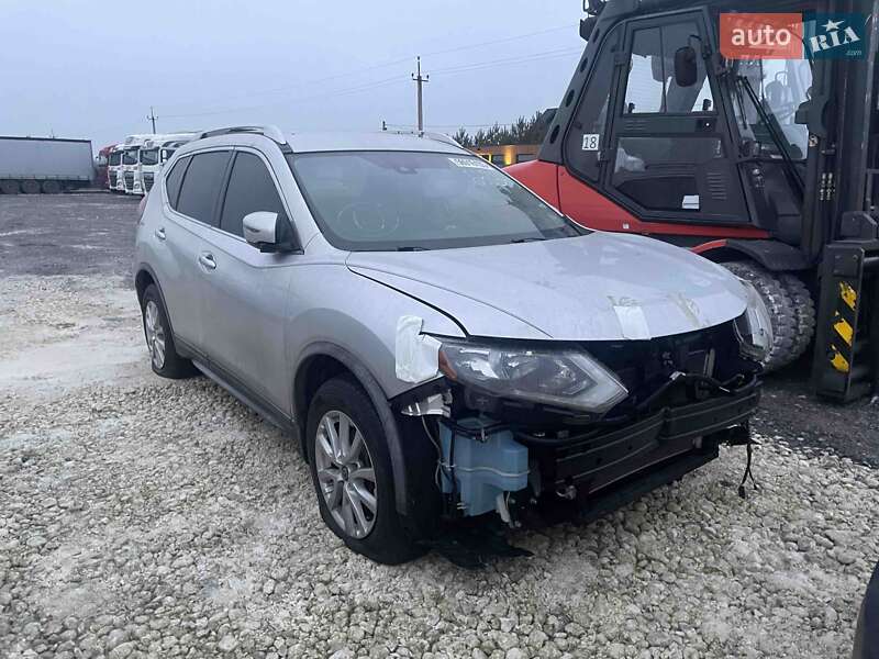 Внедорожник / Кроссовер Nissan Rogue 2019 в Львове