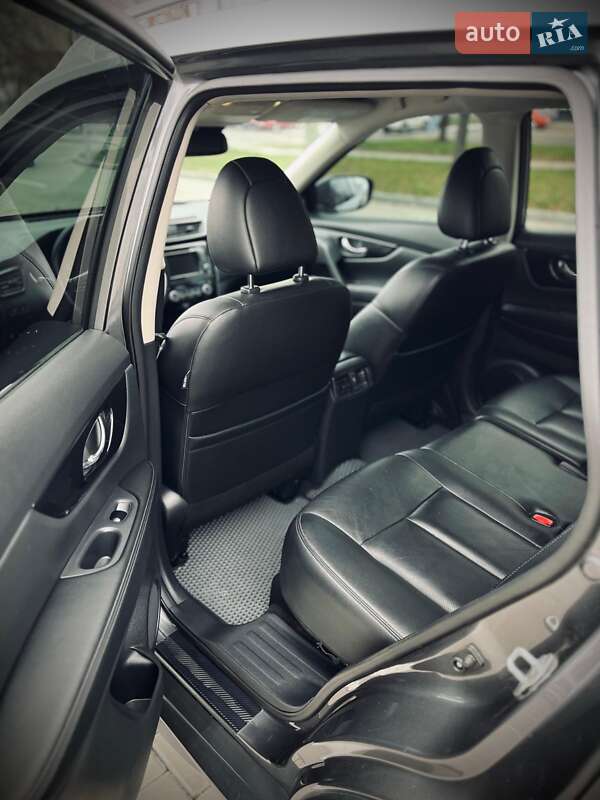 Внедорожник / Кроссовер Nissan Rogue 2018 в Одессе