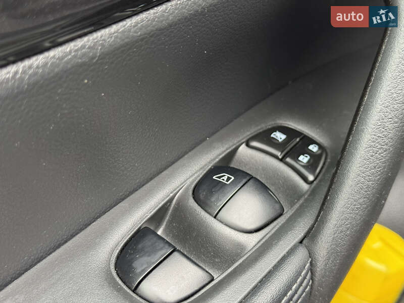 Внедорожник / Кроссовер Nissan Rogue 2018 в Нетешине