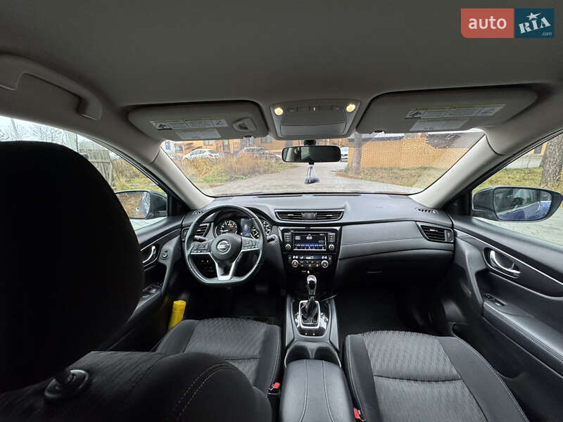 Внедорожник / Кроссовер Nissan Rogue 2018 в Нетешине