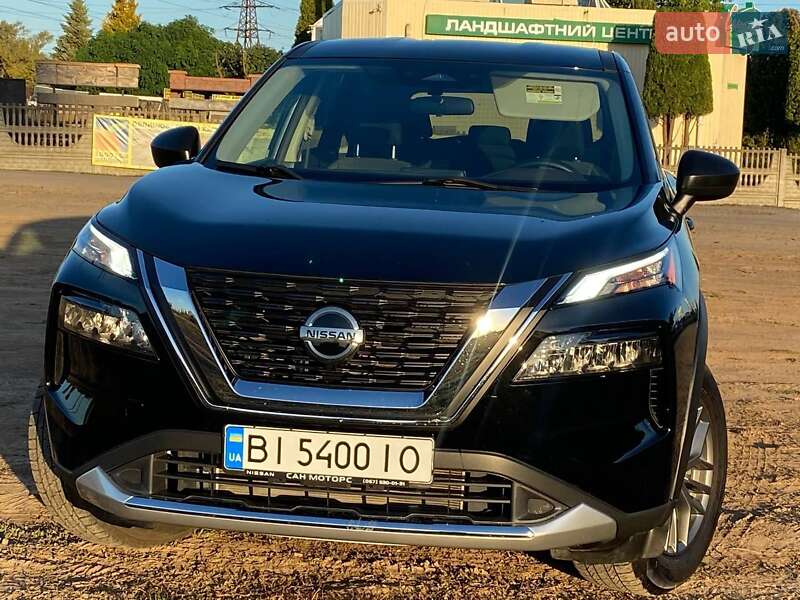 Внедорожник / Кроссовер Nissan Rogue 2021 в Полтаве