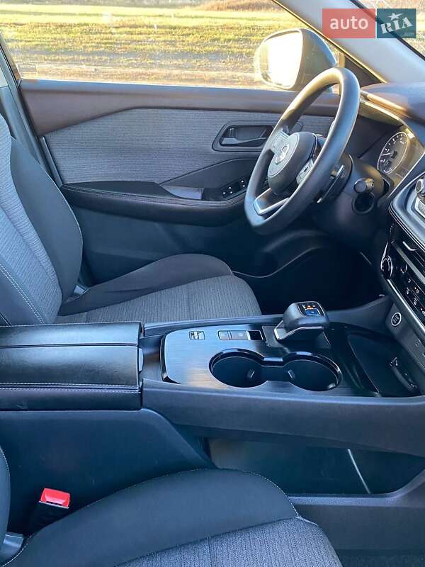 Внедорожник / Кроссовер Nissan Rogue 2021 в Полтаве