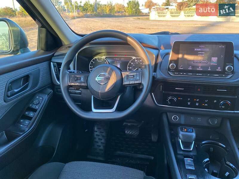 Внедорожник / Кроссовер Nissan Rogue 2021 в Полтаве