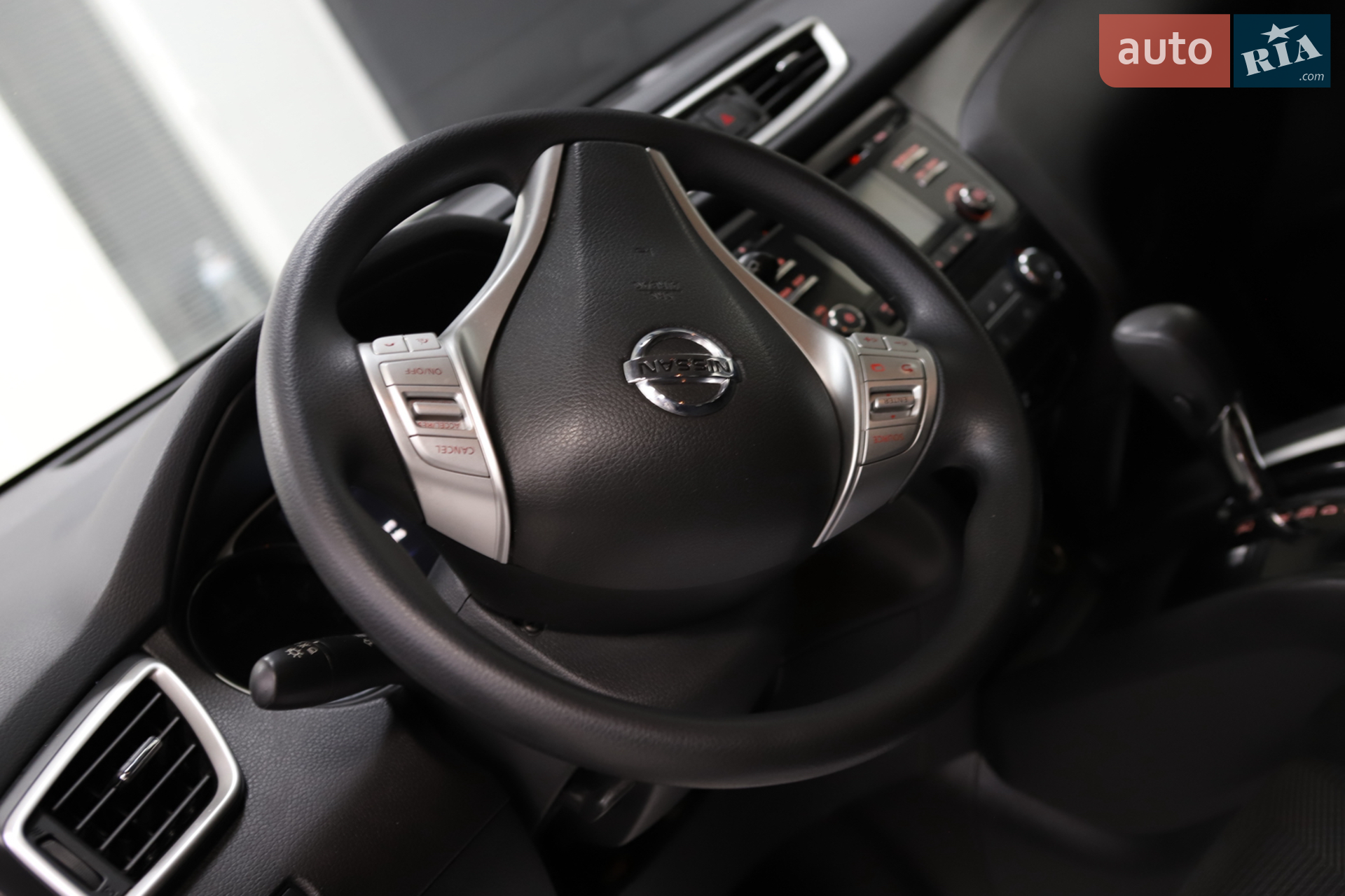 2016 Nissan Rogue - мініатюра 36