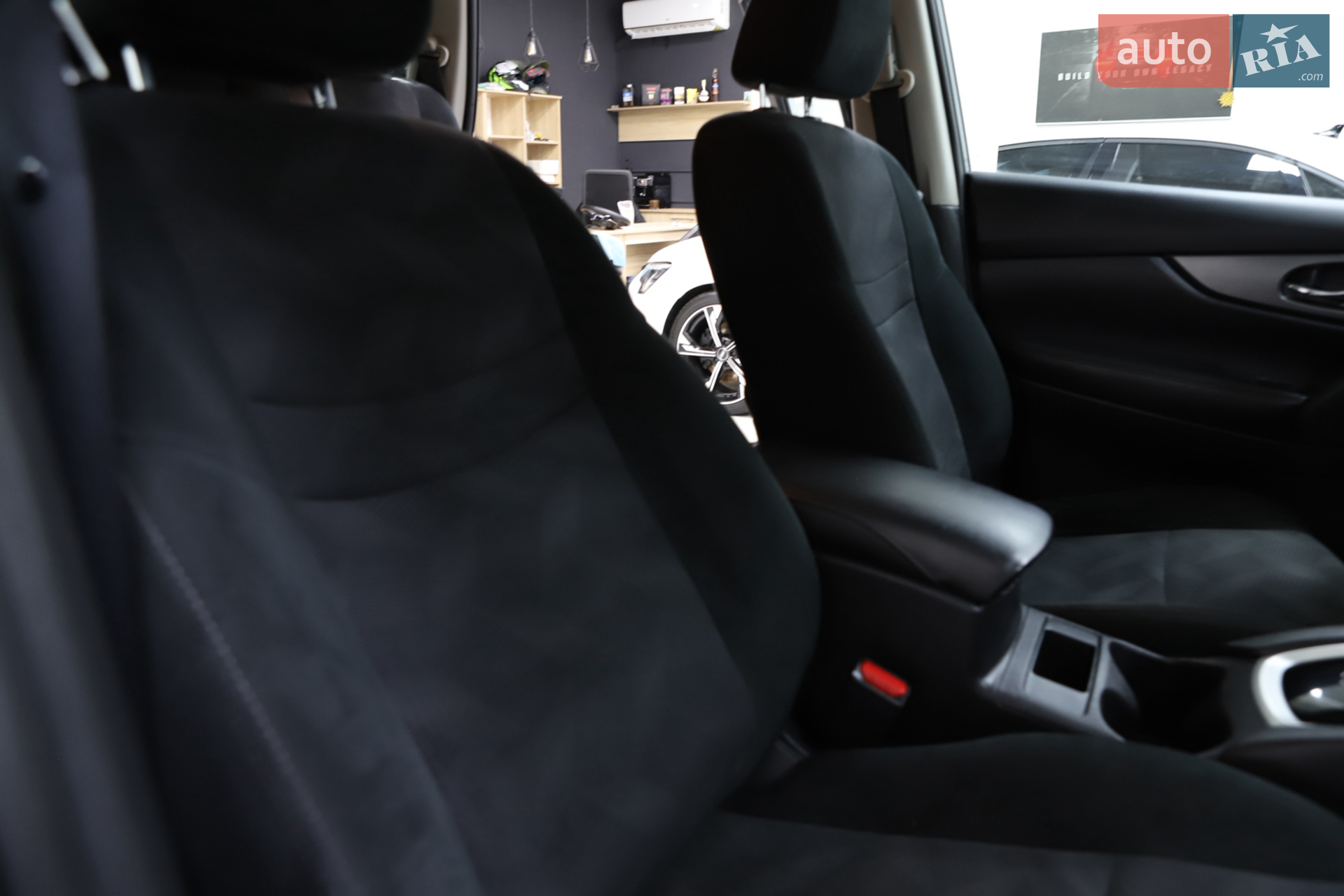 2016 Nissan Rogue - мініатюра 43