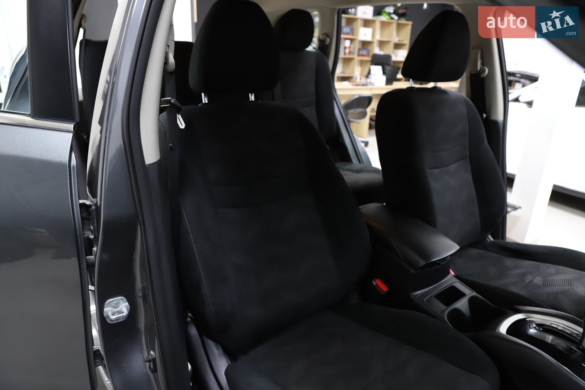 2016 Nissan Rogue - мініатюра 49