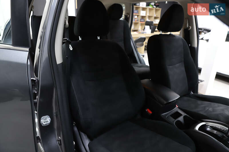 Позашляховик / Кросовер Nissan Rogue 2017 в Дрогобичі фото 49 Позашляховик / Кросовер Nissan Rogue 2017 в Дрогобичі