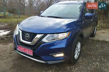 Позашляховик / Кросовер Nissan Rogue 2018 в Полтаві