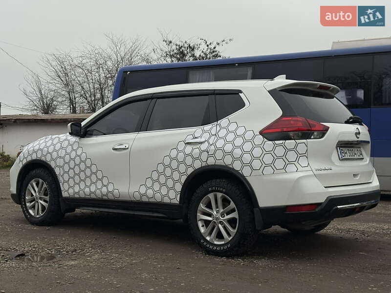 Внедорожник / Кроссовер Nissan Rogue 2017 в Одессе