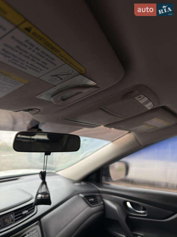 Внедорожник / Кроссовер Nissan Rogue 2017 в Одессе