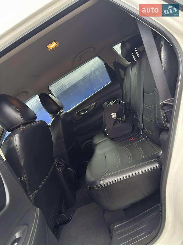 Внедорожник / Кроссовер Nissan Rogue 2017 в Одессе