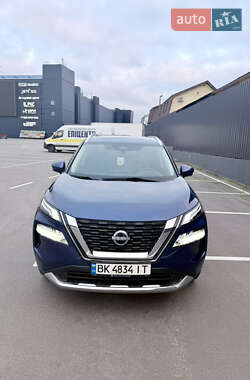 Позашляховик / Кросовер Nissan Rogue 2023 в Києві