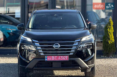 Внедорожник / Кроссовер Nissan Rogue 2024 в Тернополе