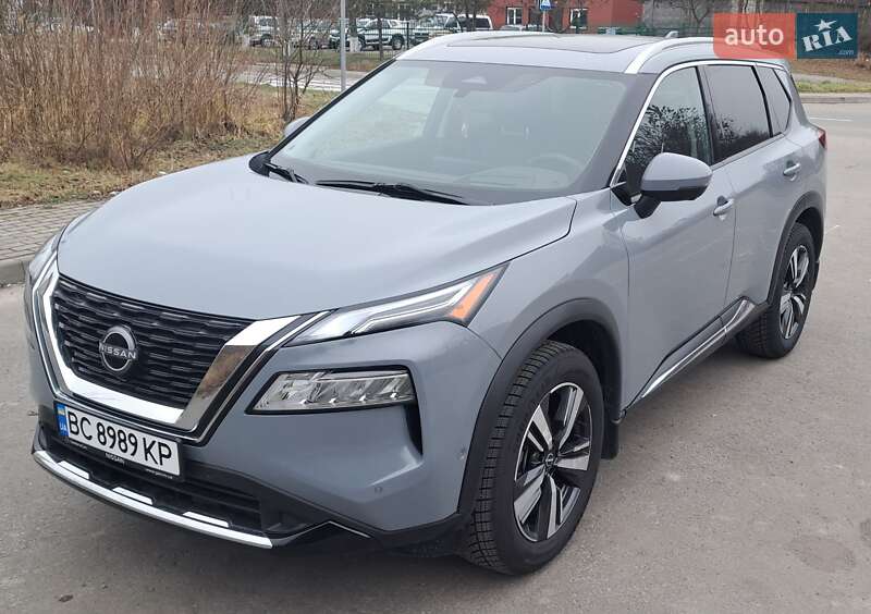 Внедорожник / Кроссовер Nissan Rogue 2023 в Львове