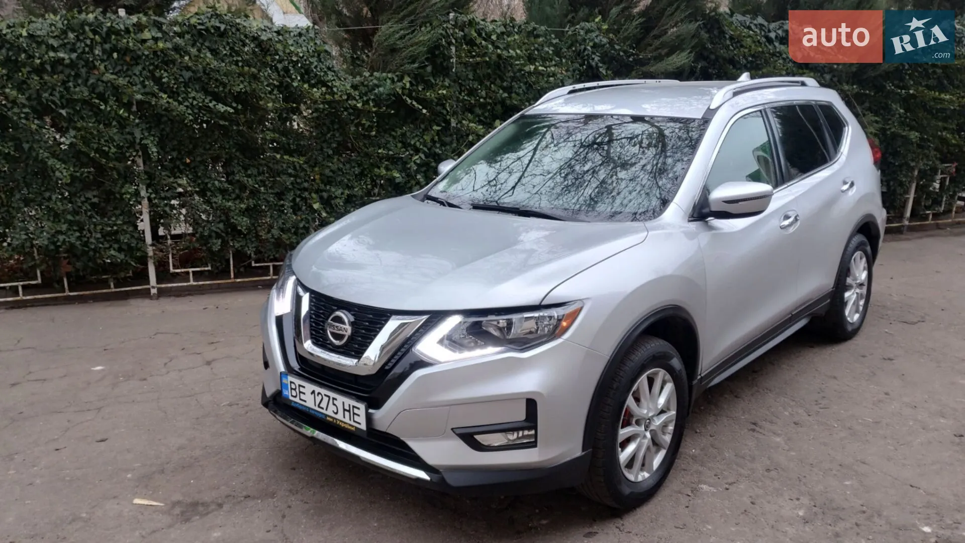 2019 Nissan Rogue - мініатюра 2
