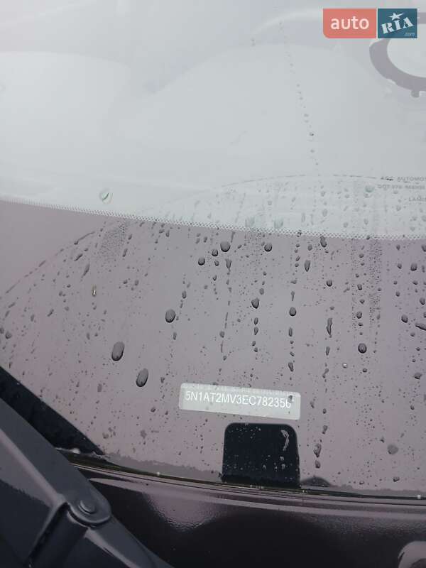 Позашляховик / Кросовер Nissan Rogue 2014 в Івано-Франківську