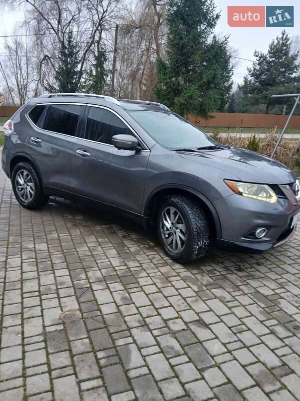 Позашляховик / Кросовер Nissan Rogue 2014 в Івано-Франківську