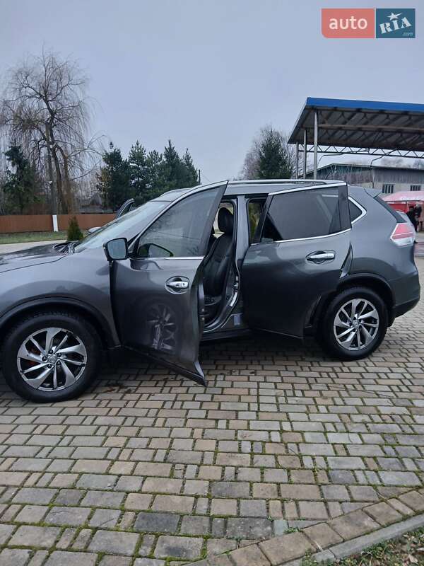 Позашляховик / Кросовер Nissan Rogue 2014 в Івано-Франківську