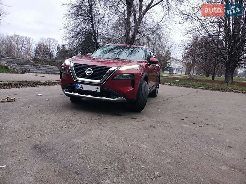 Позашляховик / Кросовер Nissan Rogue 2022 в Дніпрі