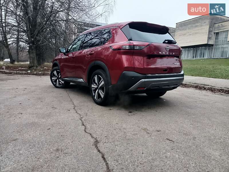 Позашляховик / Кросовер Nissan Rogue 2022 в Дніпрі