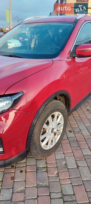 Позашляховик / Кросовер Nissan Rogue 2017 в Харкові