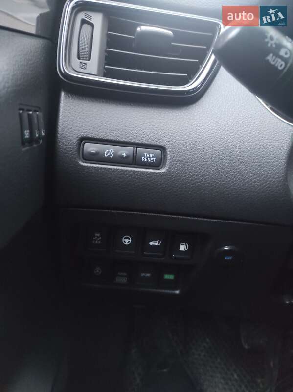 Позашляховик / Кросовер Nissan Rogue 2018 в Кам'янець-Подільському