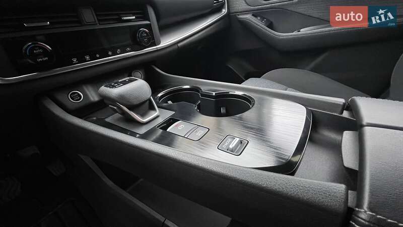 Внедорожник / Кроссовер Nissan Rogue 2023 в Днепре фото 17 Внедорожник / Кроссовер Nissan Rogue 2023 в Днепре