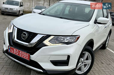 Внедорожник / Кроссовер Nissan Rogue 2017 в Житомире