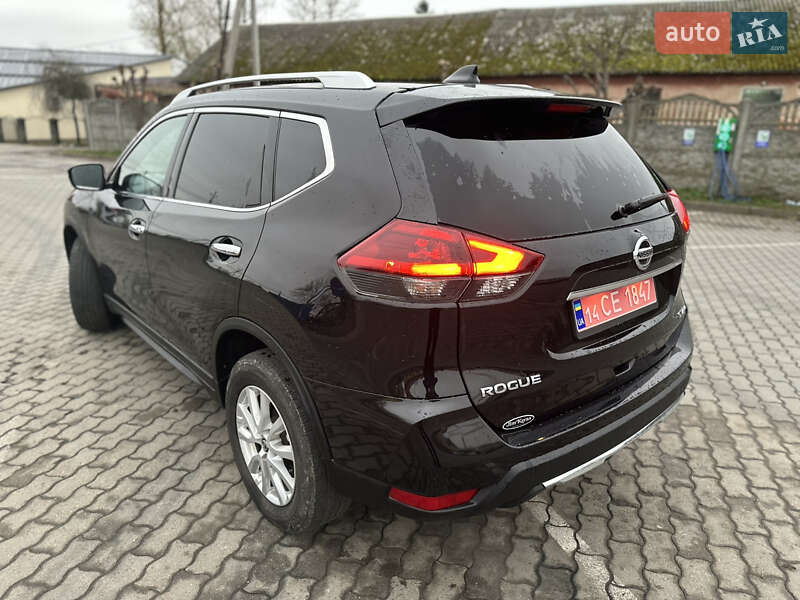 Позашляховик / Кросовер Nissan Rogue 2018 в Городку