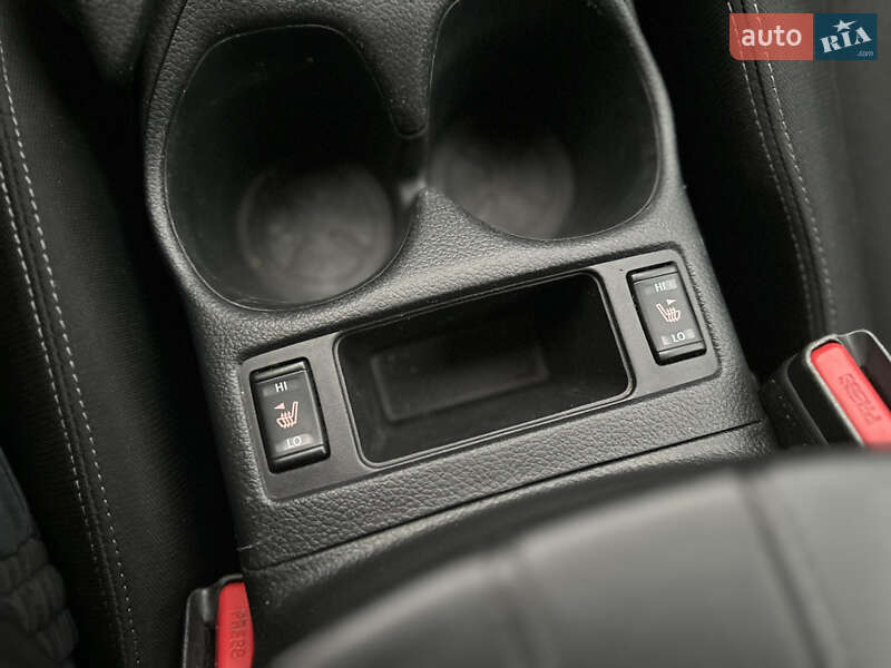 Позашляховик / Кросовер Nissan Rogue 2018 в Городку