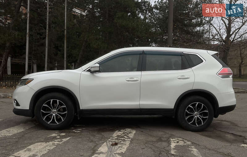 Позашляховик / Кросовер Nissan Rogue 2016 в Миколаєві