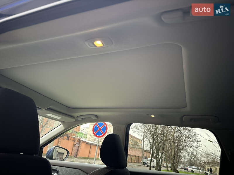 Внедорожник / Кроссовер Nissan Rogue 2021 в Одессе