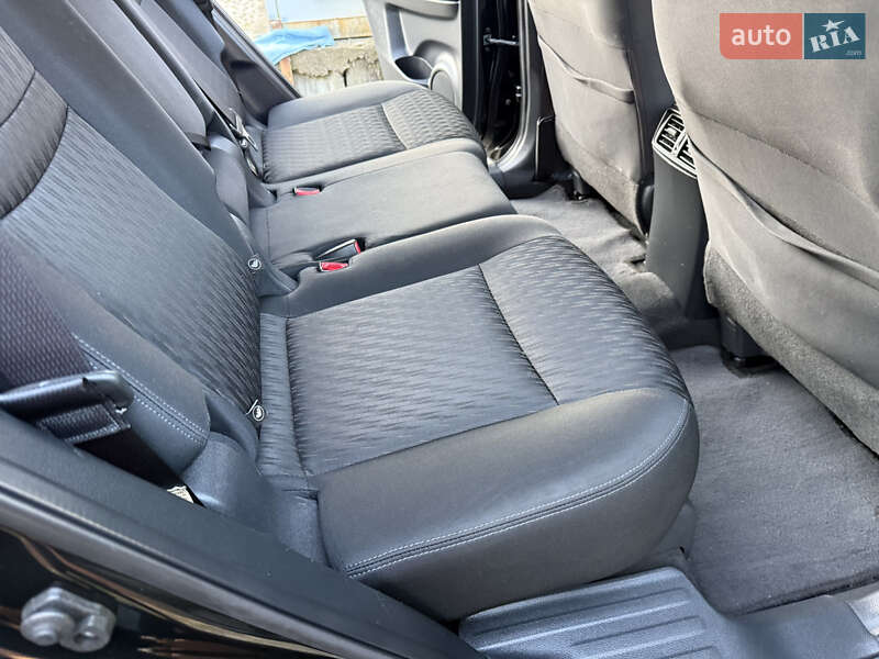 Внедорожник / Кроссовер Nissan Rogue 2017 в Дрогобыче фото 37 Внедорожник / Кроссовер Nissan Rogue 2017 в Дрогобыче