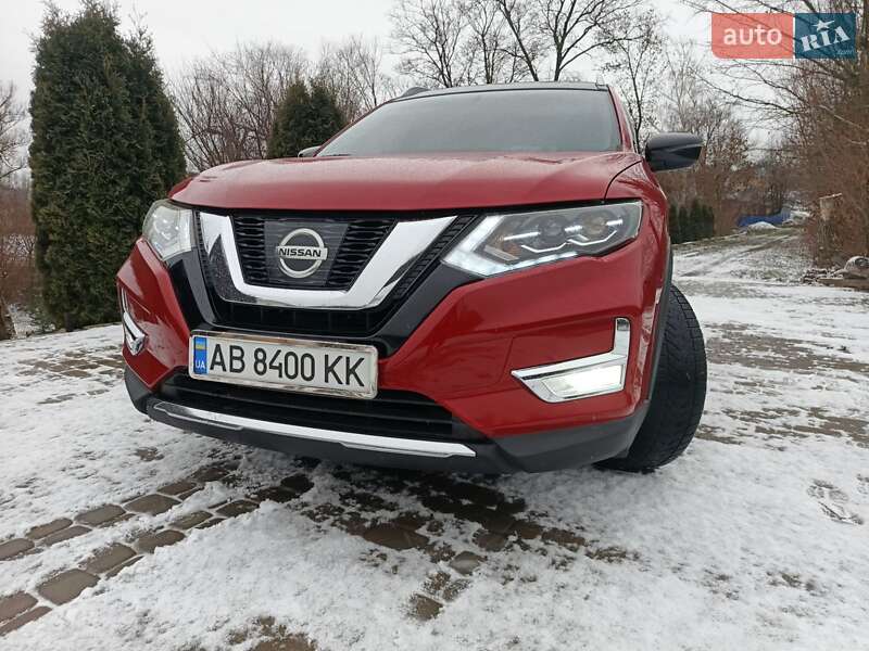 Позашляховик / Кросовер Nissan Rogue 2017 в Липовці