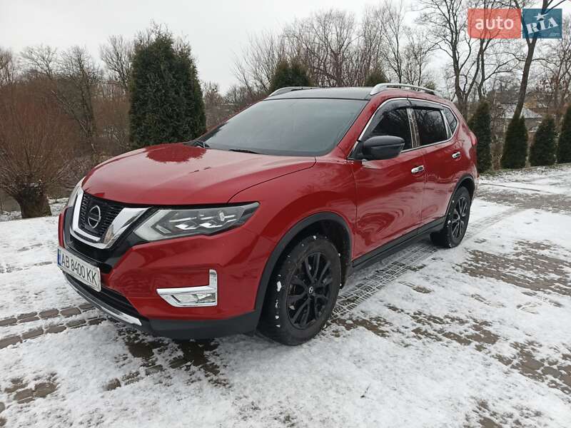 Позашляховик / Кросовер Nissan Rogue 2017 в Липовці