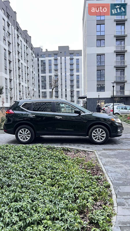 Внедорожник / Кроссовер Nissan Rogue 2018 в Ивано-Франковске
