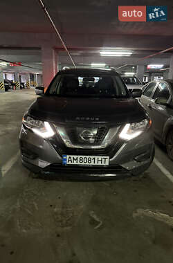 Внедорожник / Кроссовер Nissan Rogue 2017 в Коростене