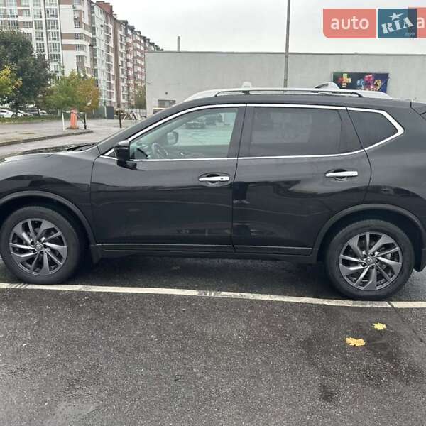 Позашляховик / Кросовер Nissan Rogue 2016 в Івано-Франківську