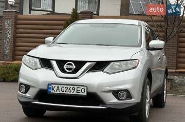Внедорожник / Кроссовер Nissan Rogue 2016 в Киеве