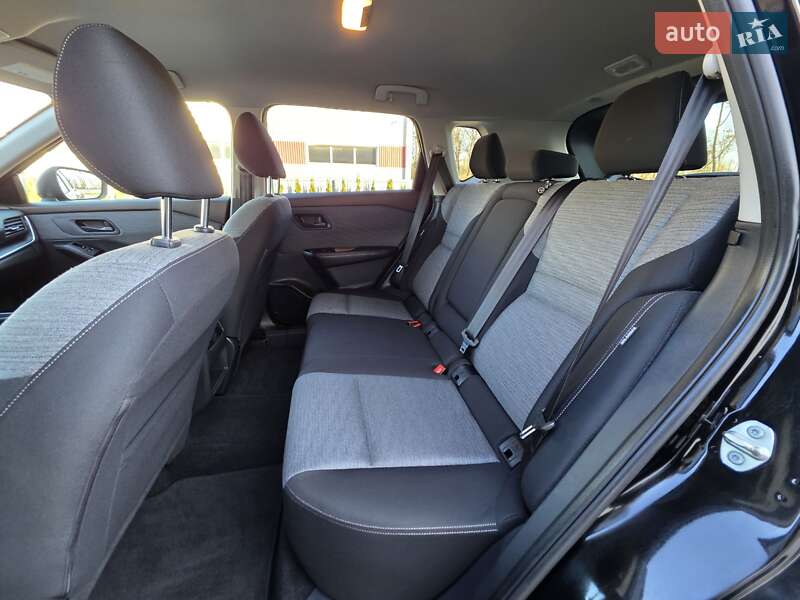 Позашляховик / Кросовер Nissan Rogue 2021 в Луцьку