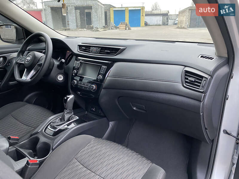 Позашляховик / Кросовер Nissan Rogue 2020 в Кременчуці