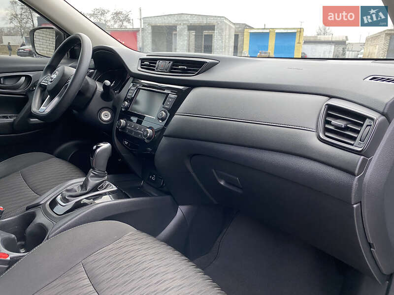 Позашляховик / Кросовер Nissan Rogue 2020 в Кременчуці