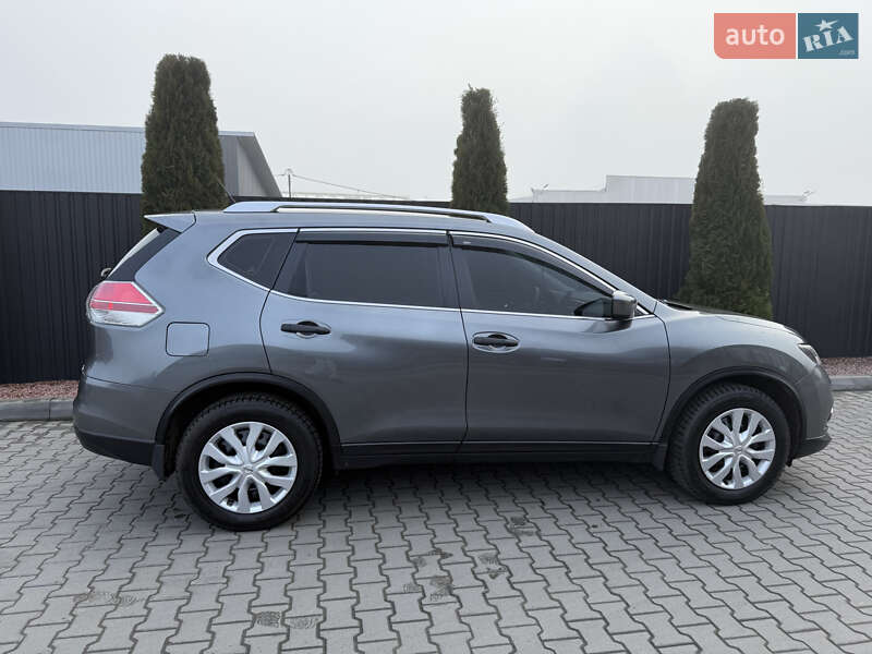 Внедорожник / Кроссовер Nissan Rogue 2015 в Тернополе