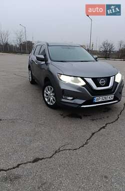 Внедорожник / Кроссовер Nissan Rogue 2017 в Запорожье