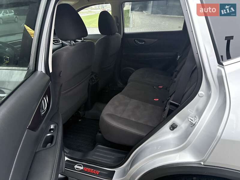 Позашляховик / Кросовер Nissan Rogue 2016 в Харкові