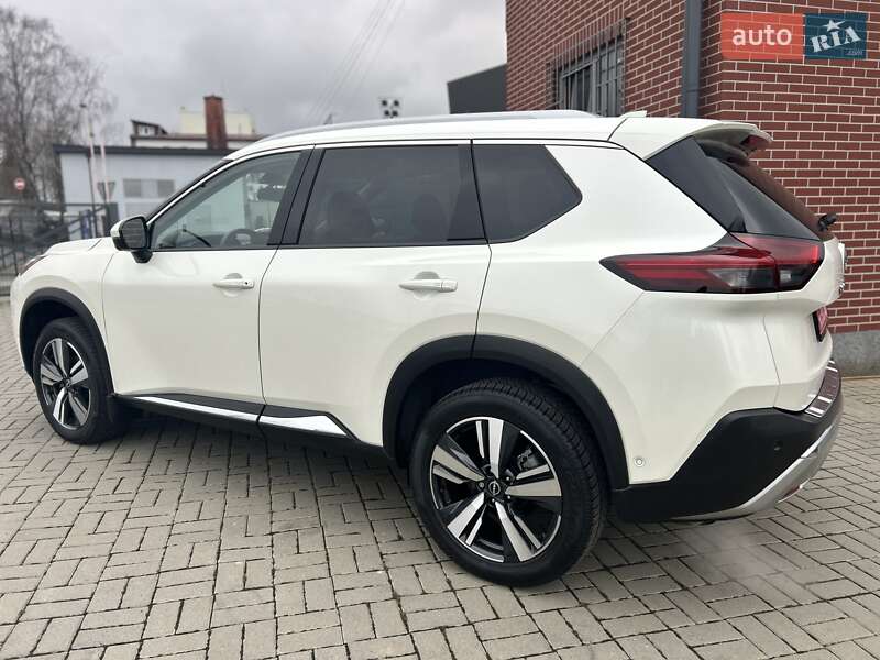 Внедорожник / Кроссовер Nissan Rogue 2022 в Львове