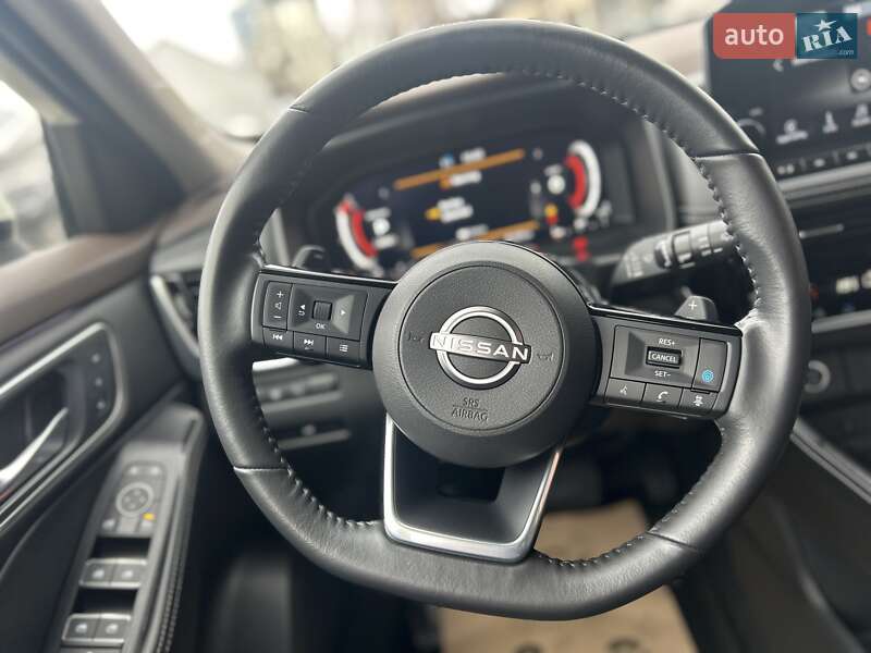 Внедорожник / Кроссовер Nissan Rogue 2022 в Львове