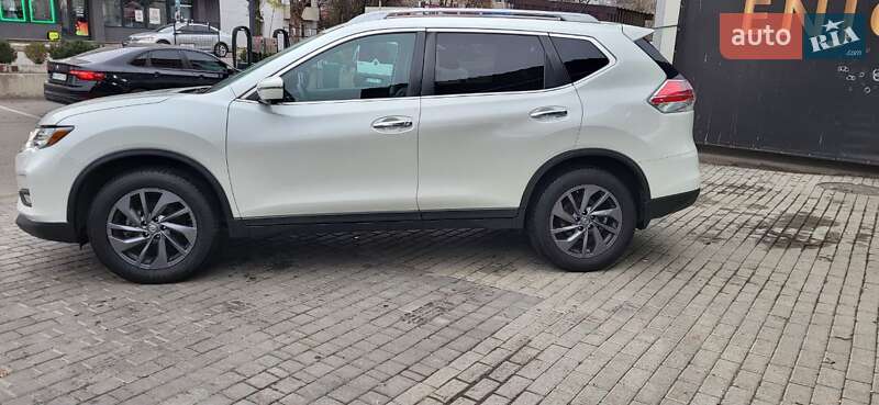 Внедорожник / Кроссовер Nissan Rogue 2016 в Днепре